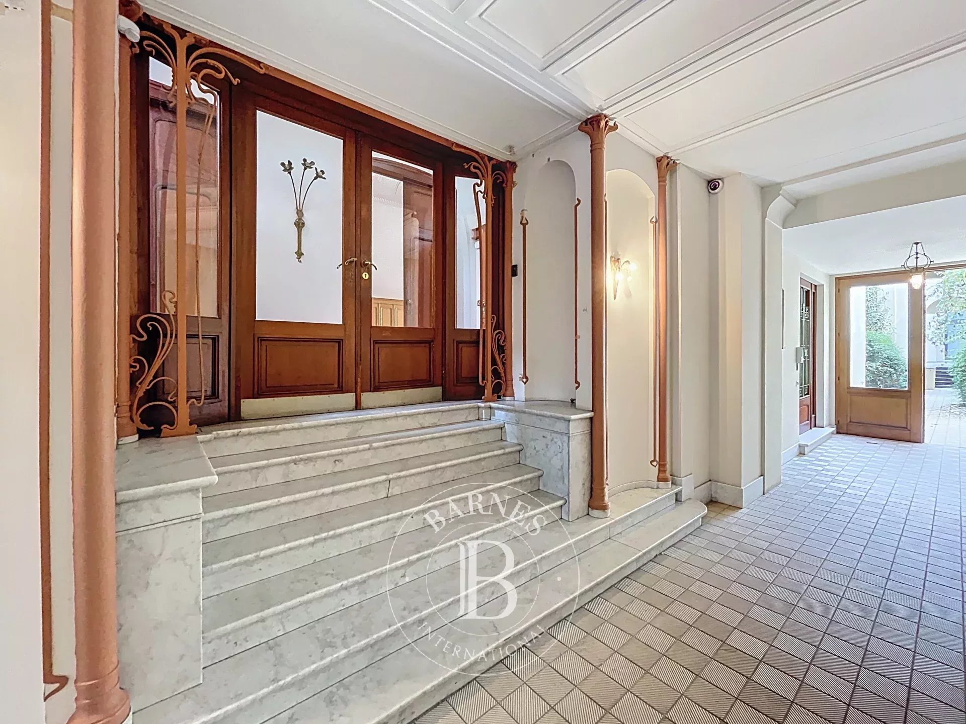 Prestigious office complex in a Victor Horta masterpiece