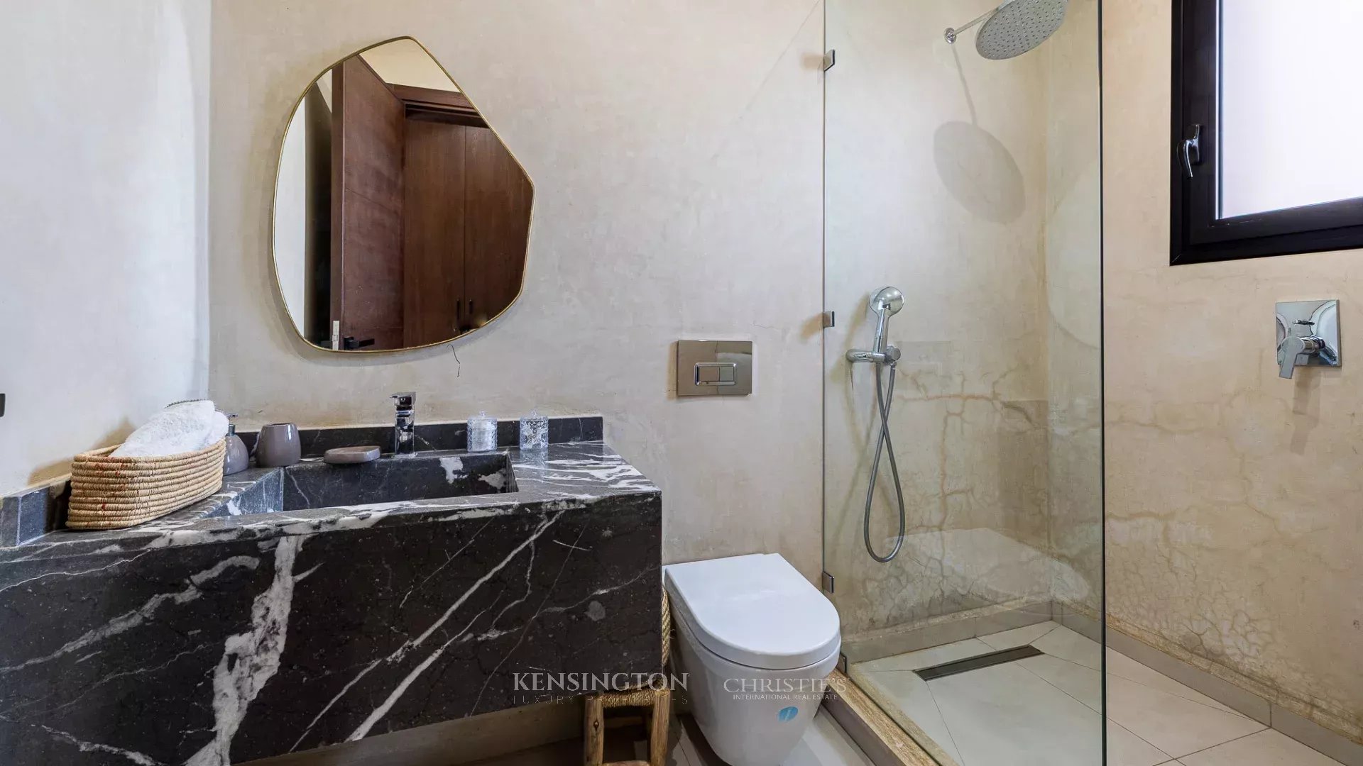 5 Bedroom Villa/Townhouse's Image 20