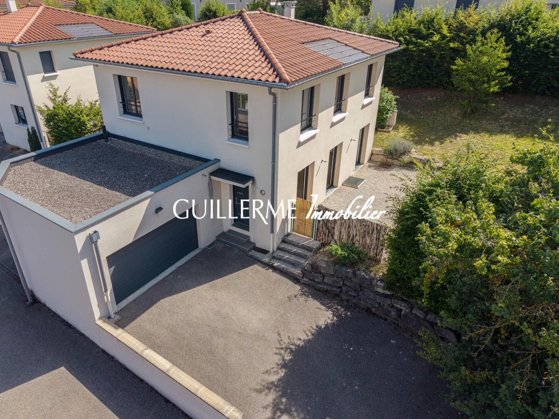 Agence immobilière de 
