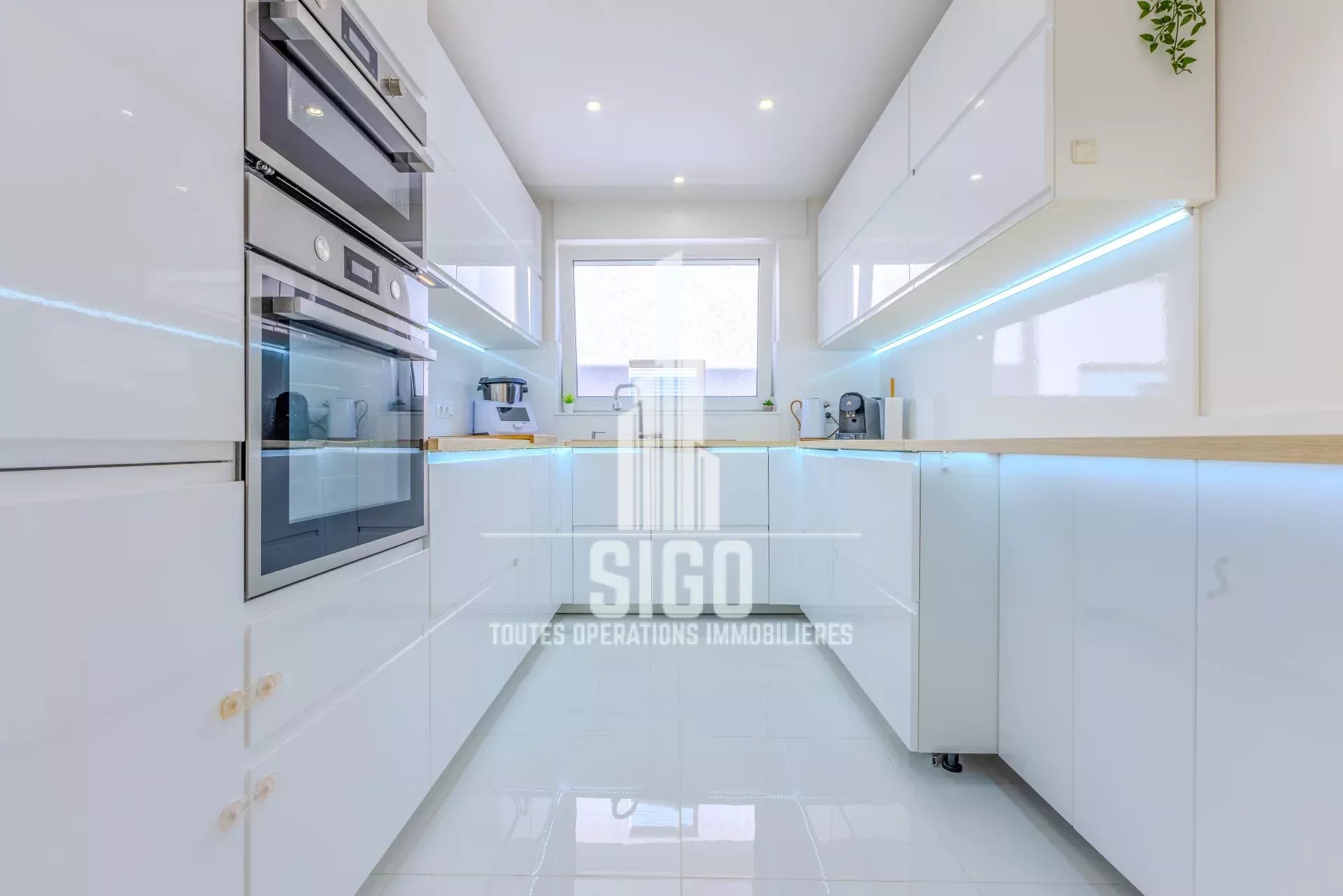 Agence immobilière de 