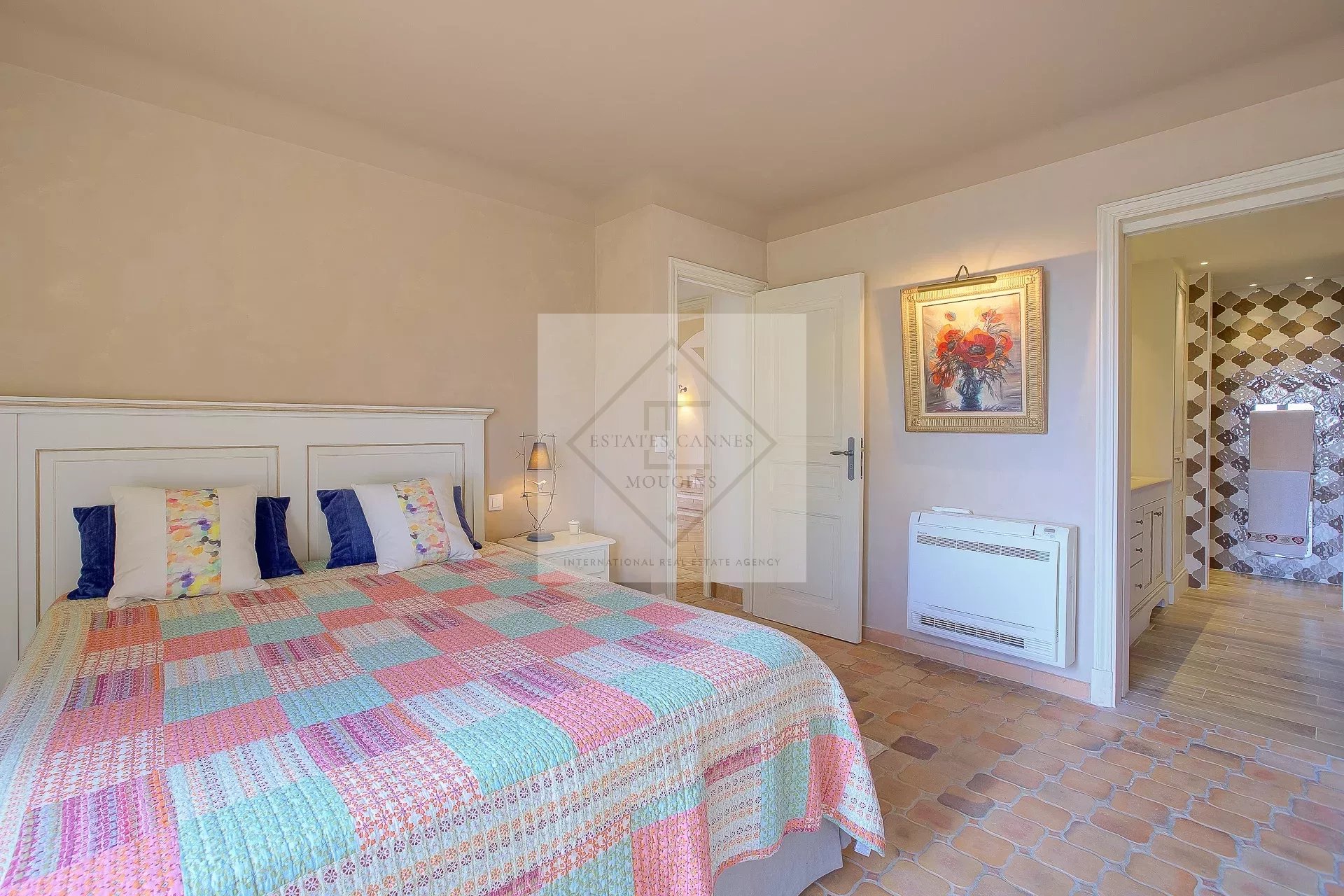 Villa  Provençale Rénovée au centre Mougins — photo 17