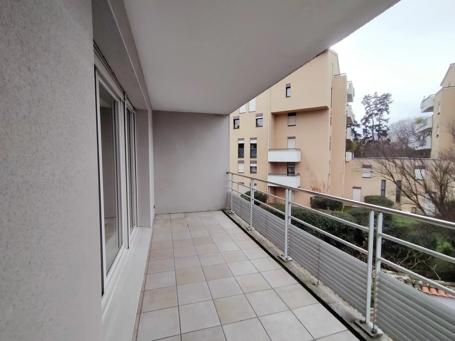 500645 Location Lyon 5ème