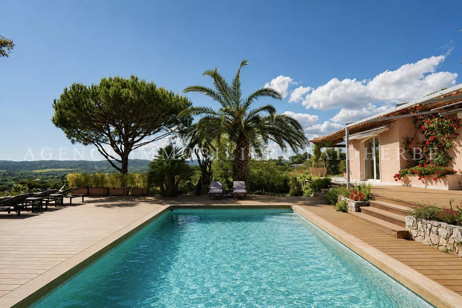 Somptueuse villa vue mer REF 225