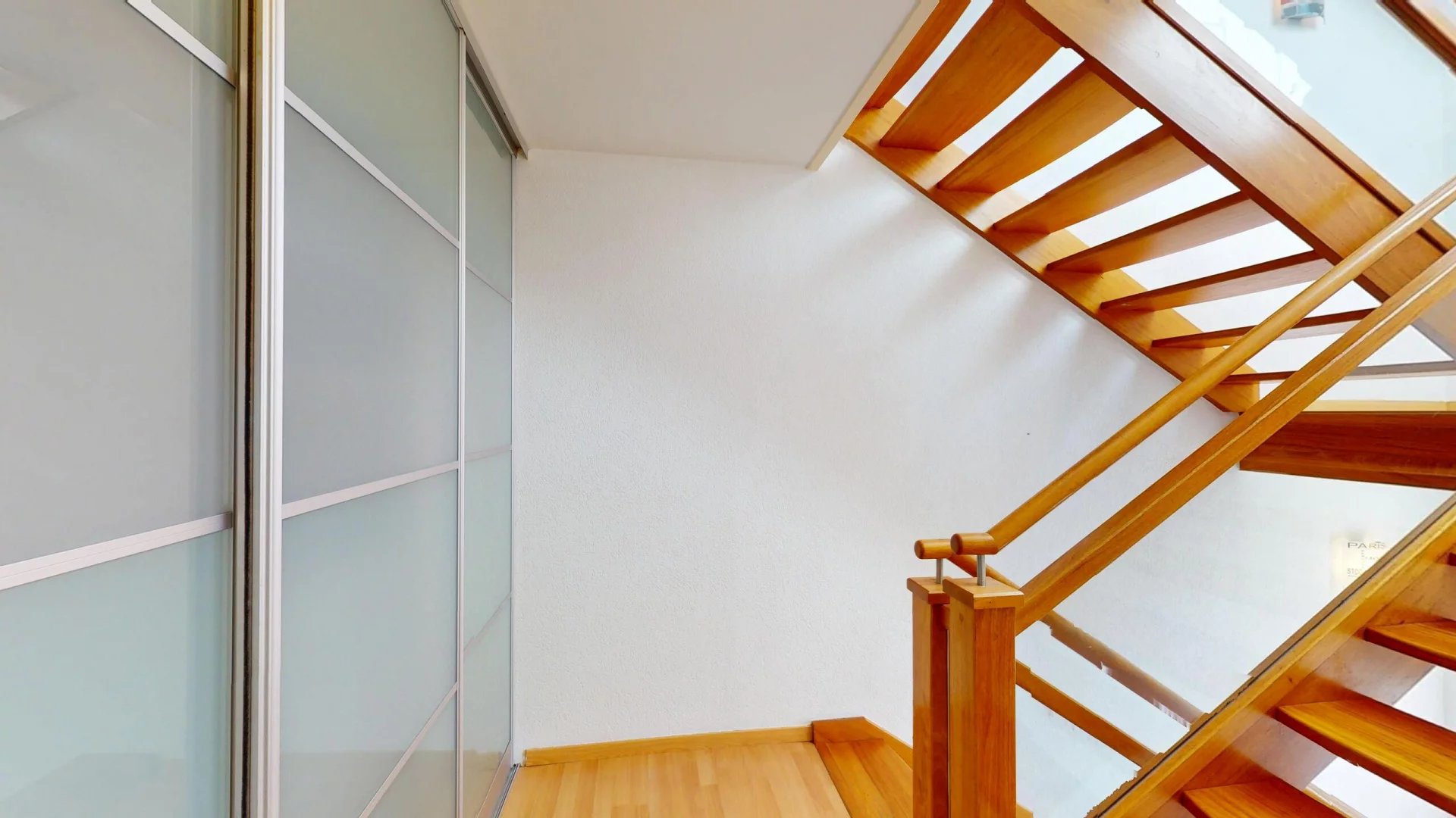 Villa 3 chambres, 3 SdB, jardin, dans résidence piscine - prox. Genève