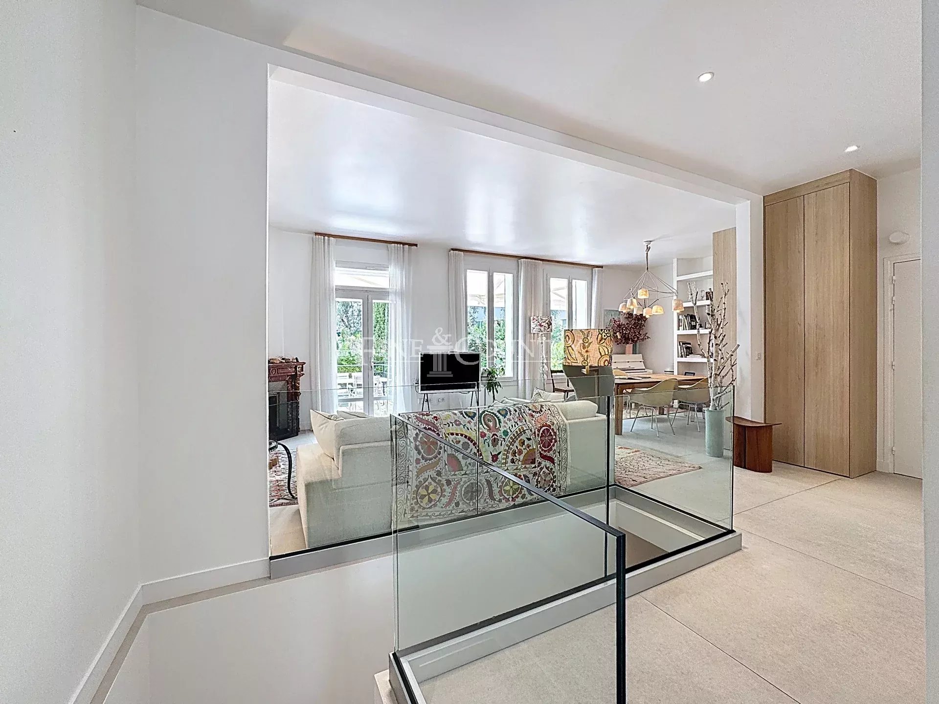 Photo of Villa For Sale in Cannes