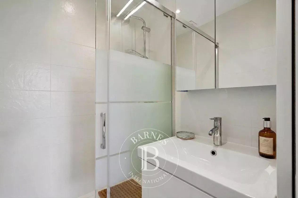 Paris  - Apartment 2 Bedrooms - picture 11