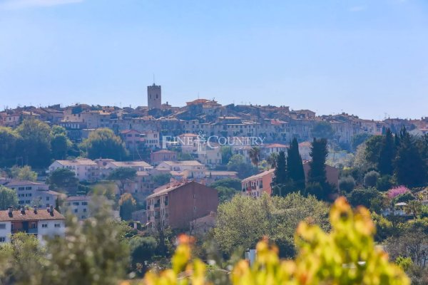 Villa for sale in Vence — photo 4