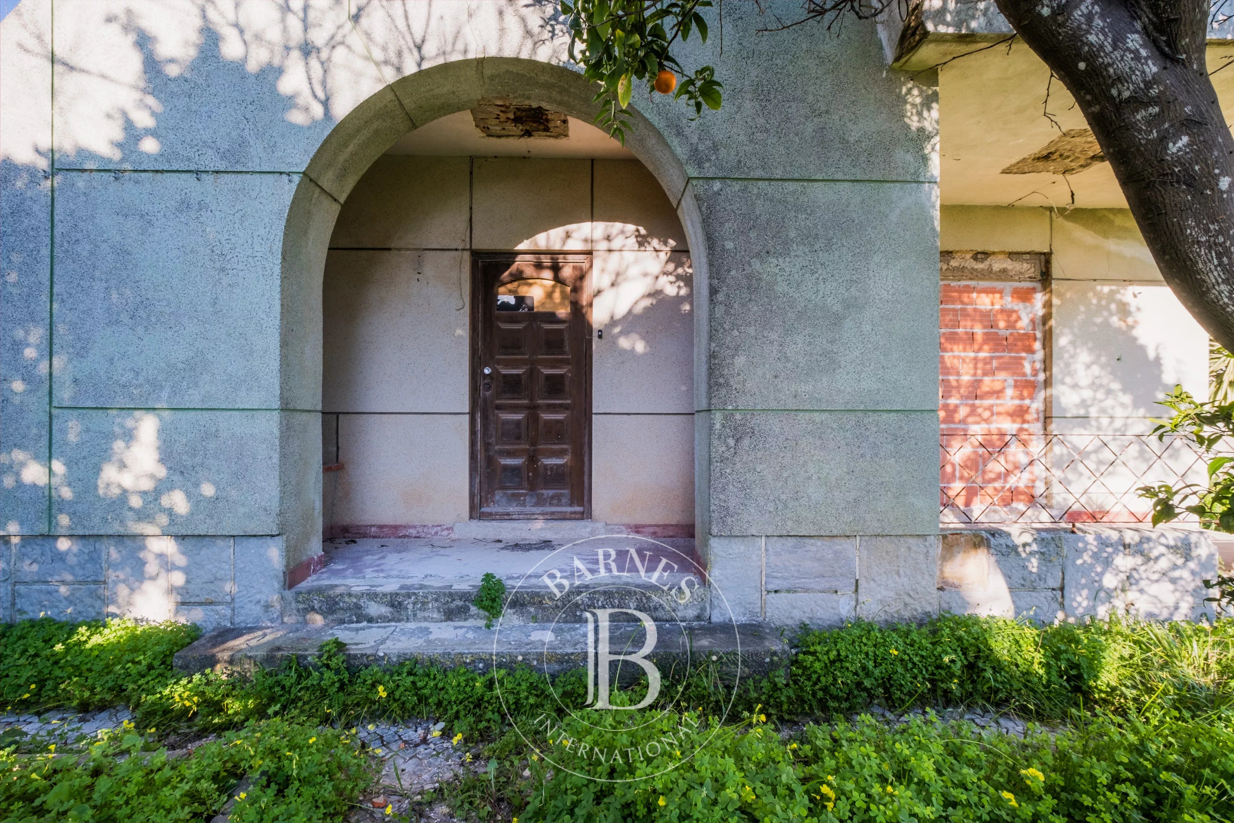 Moradia com Projeto Aprovado no Centro da Parede Moradia com Projeto Aprovado no Centro da Parede