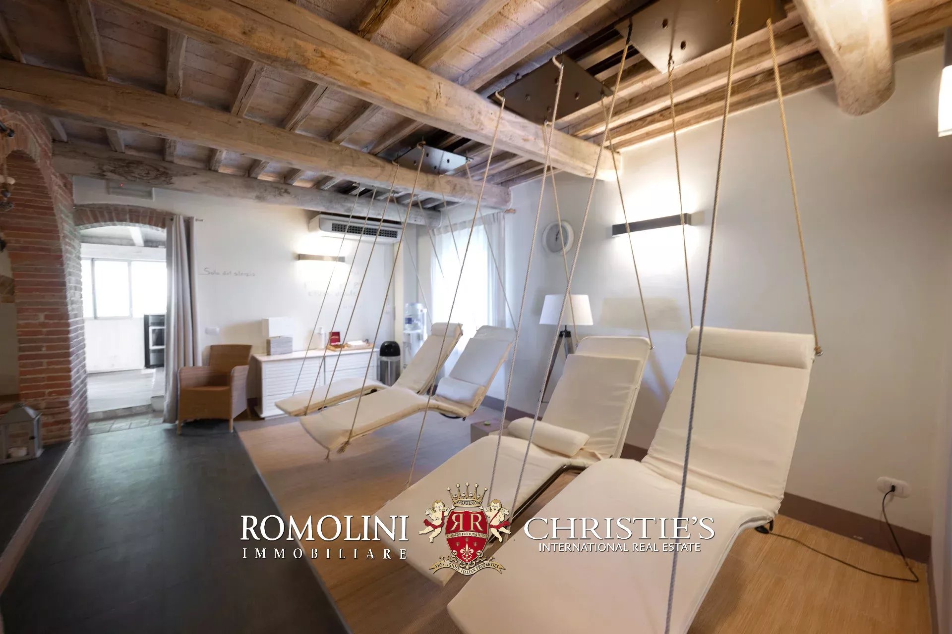 16 Bedroom Villa/Townhouse's Image 53