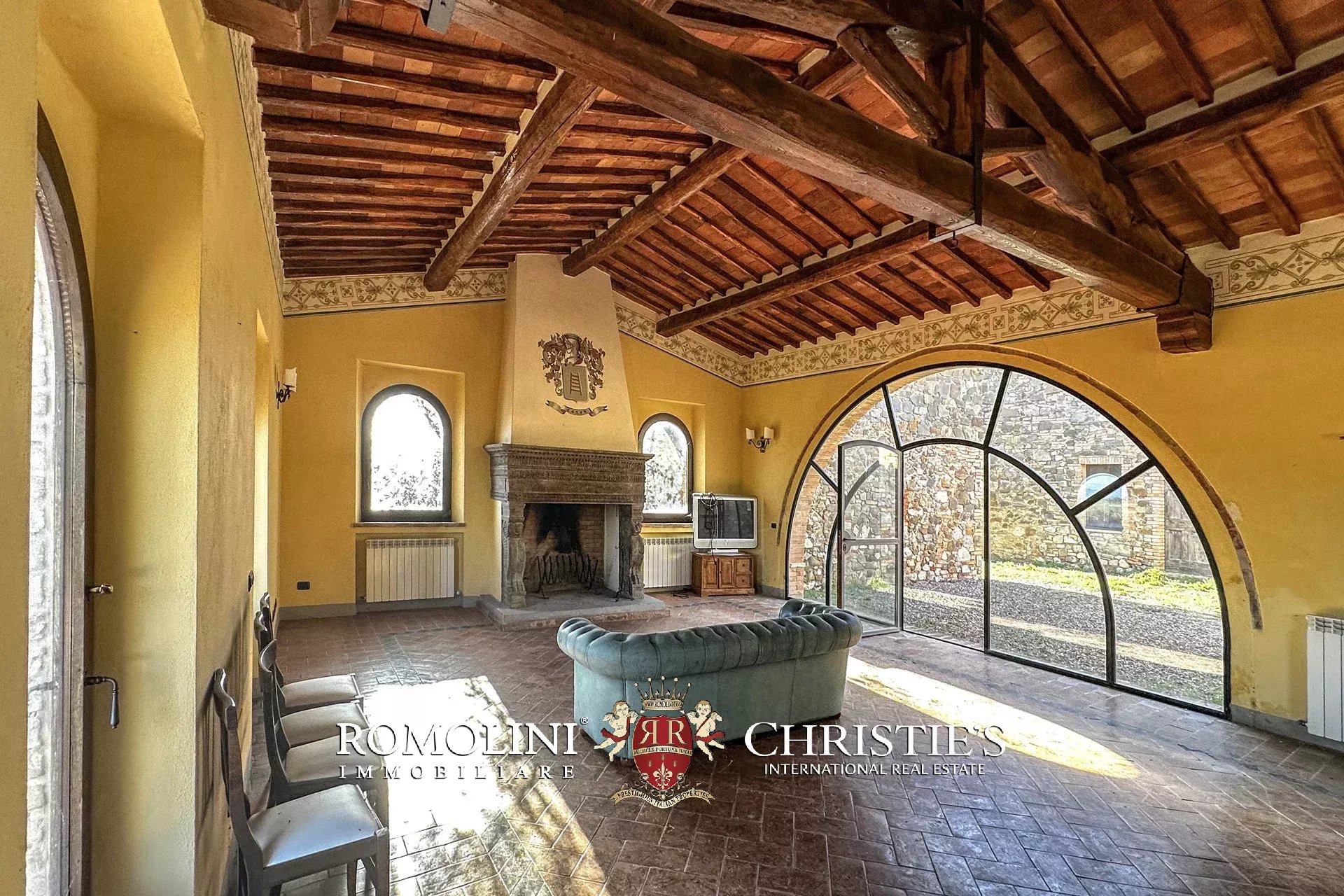 8 Bedroom Vineyard's Image 44