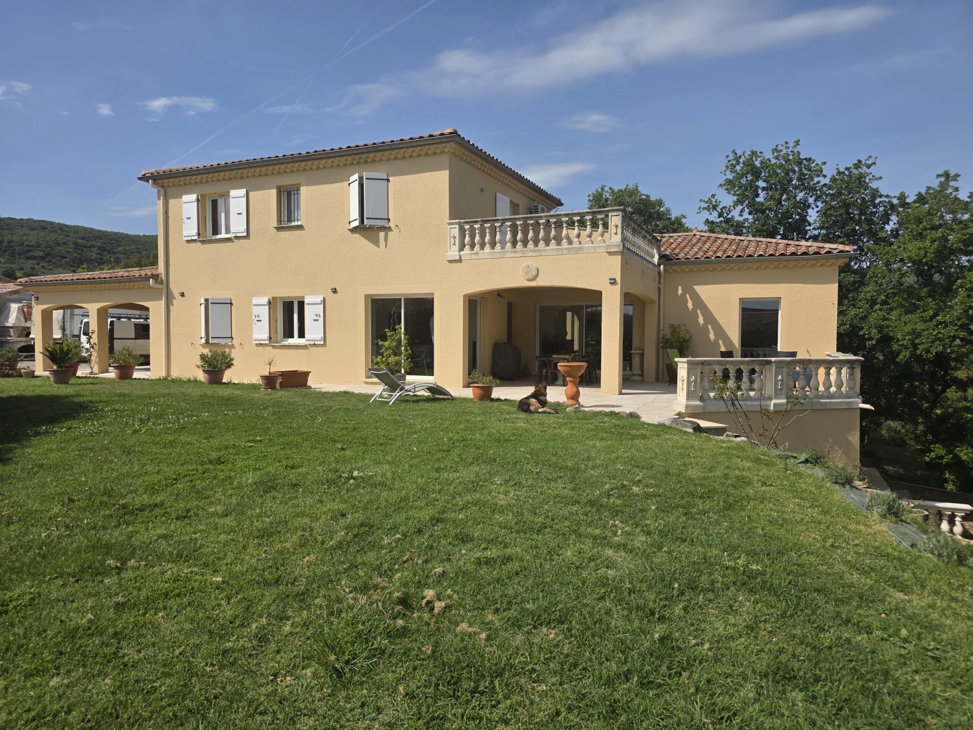 MEYSSE - VILLA AVEC VUE PANORAMIQUE