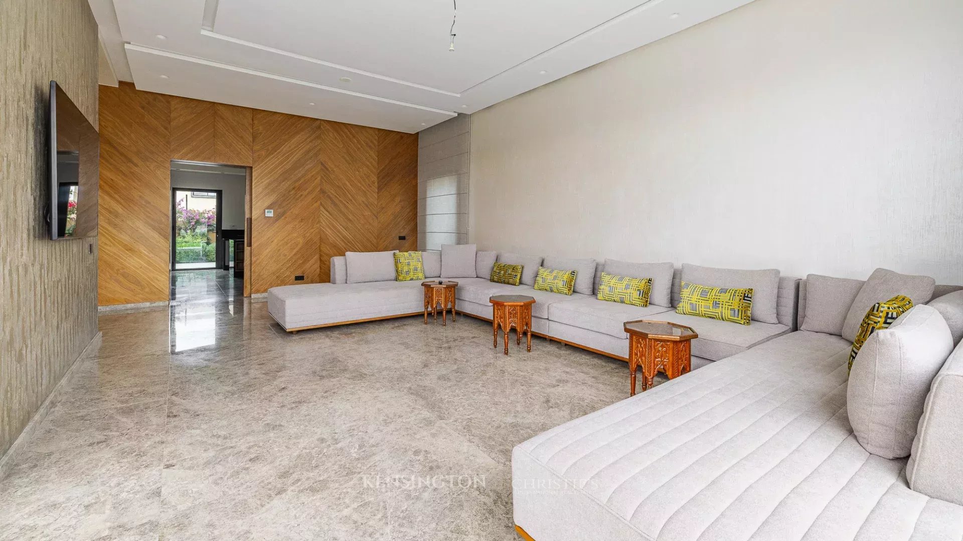5 Bedroom Villa/Townhouse's Image 9