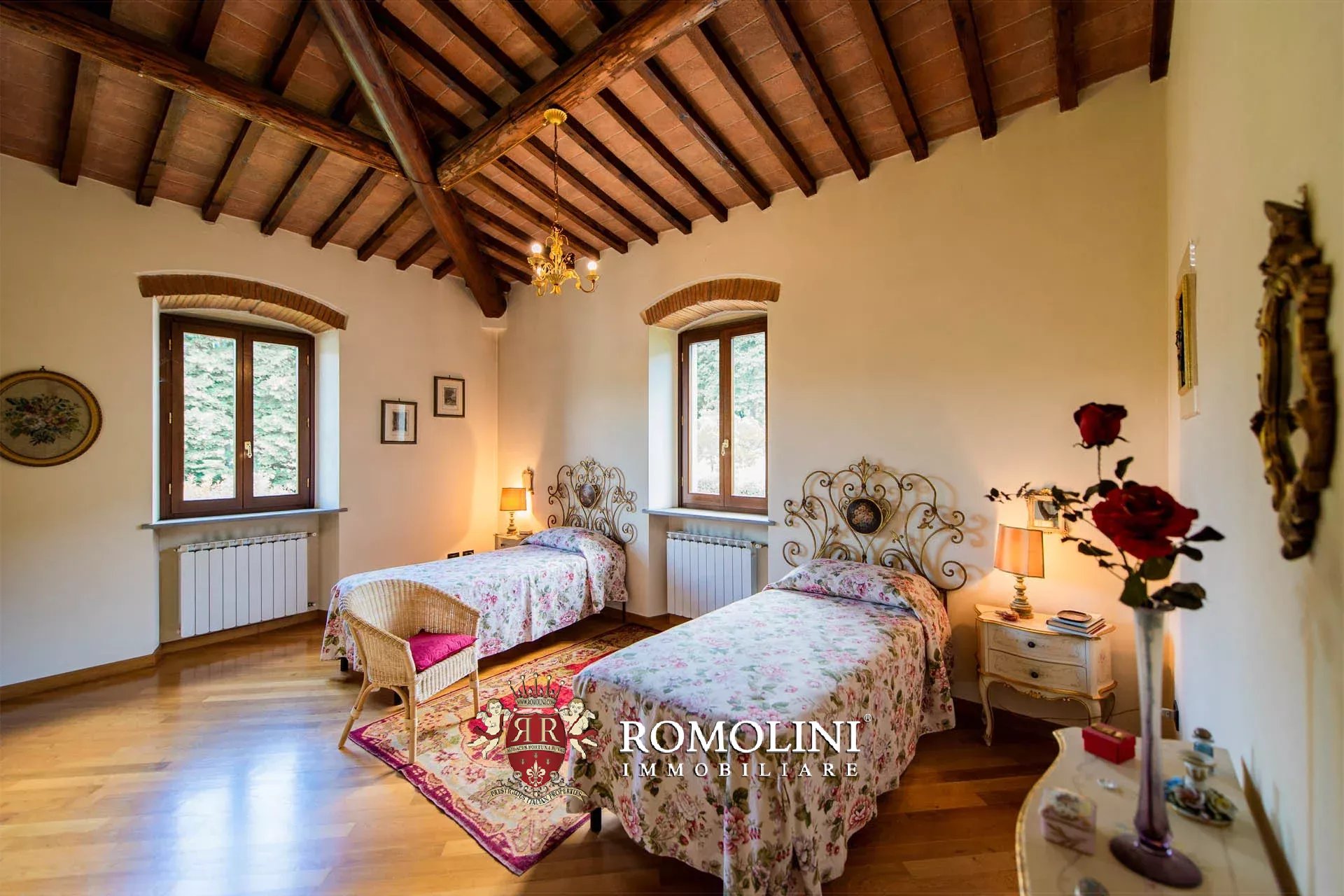 6 Bedroom Villa/Townhouse's Image 37