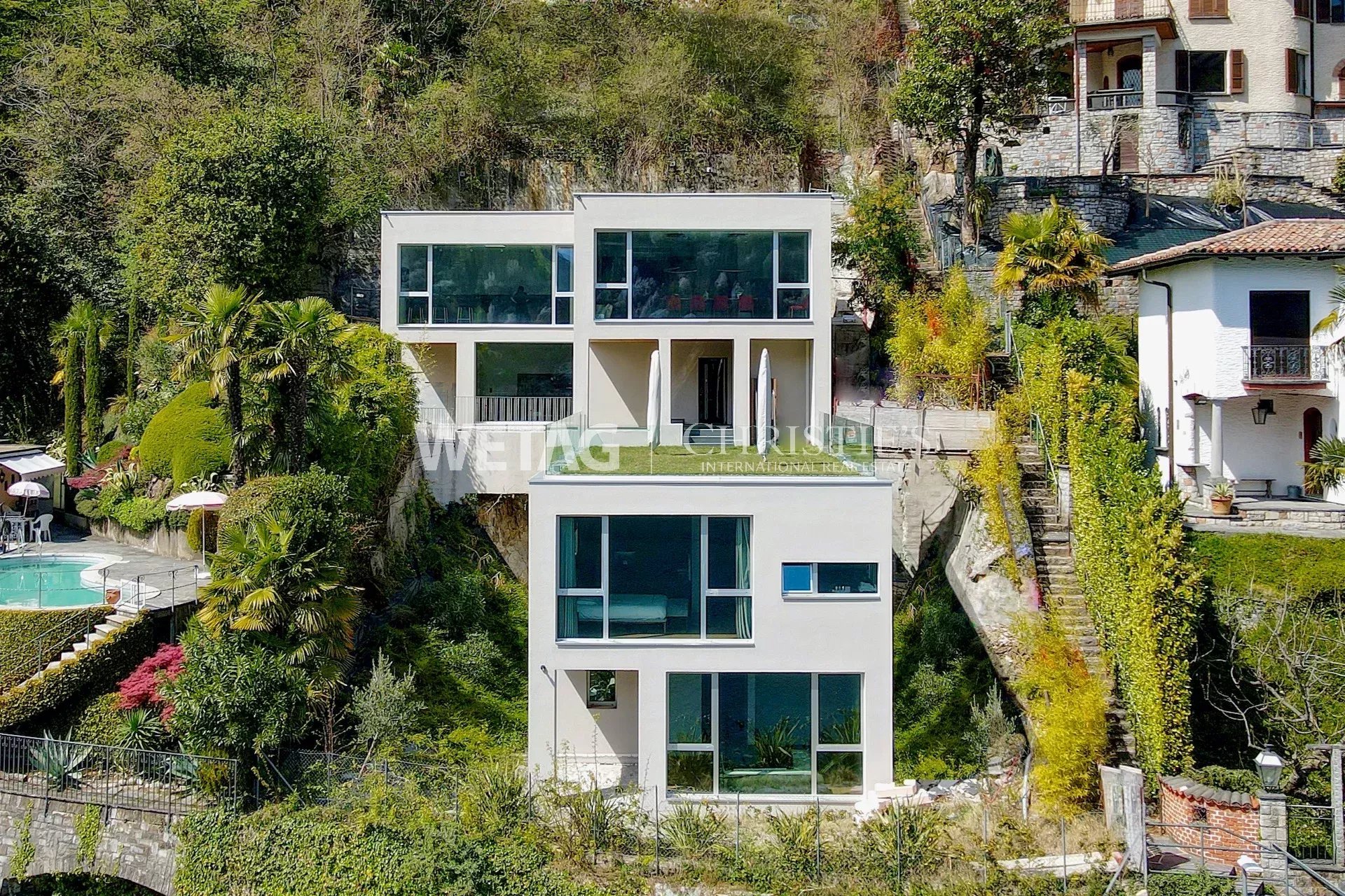 6 Bedroom Villa/Townhouse's Image 9