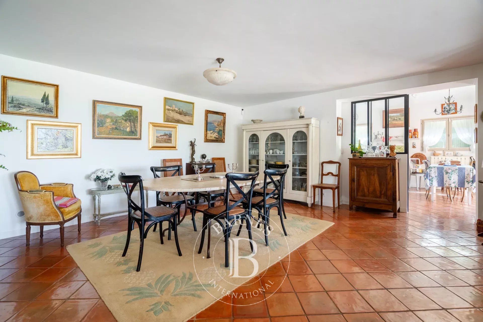 Ev Cassis - picture 5