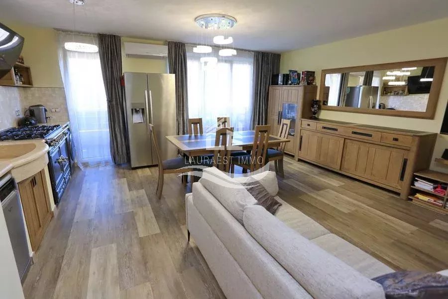 Гостиная Деревянный настил пола Нержавеющая сталь