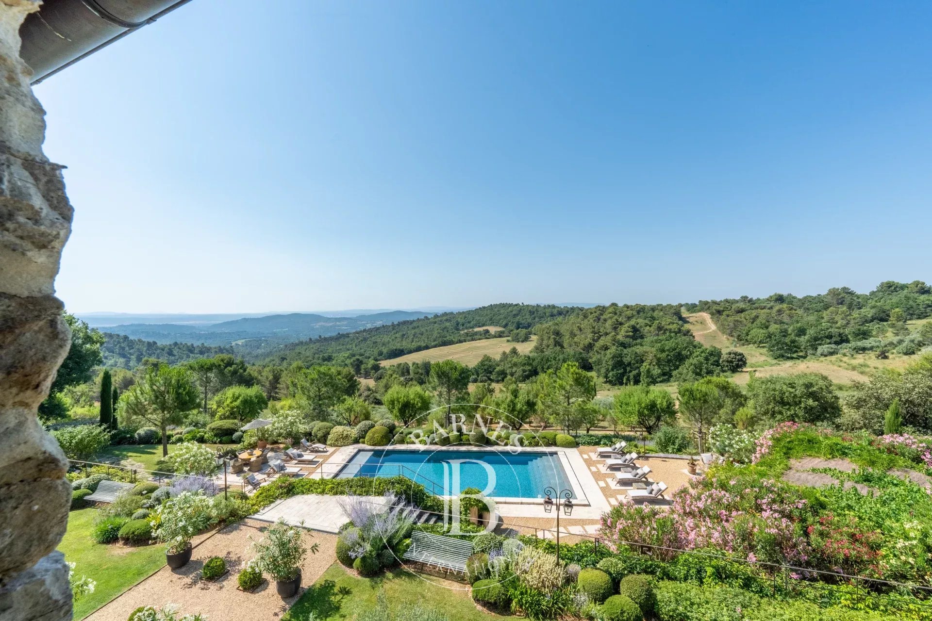 PROVENCE - MONTFURON - PROPRIETE D'EXCEPTION 410 M2 - 6 CHAMBRES - PISCINE - PARC 104 HA - POSSIBILITE AGRANDISSEMENT - picture 20