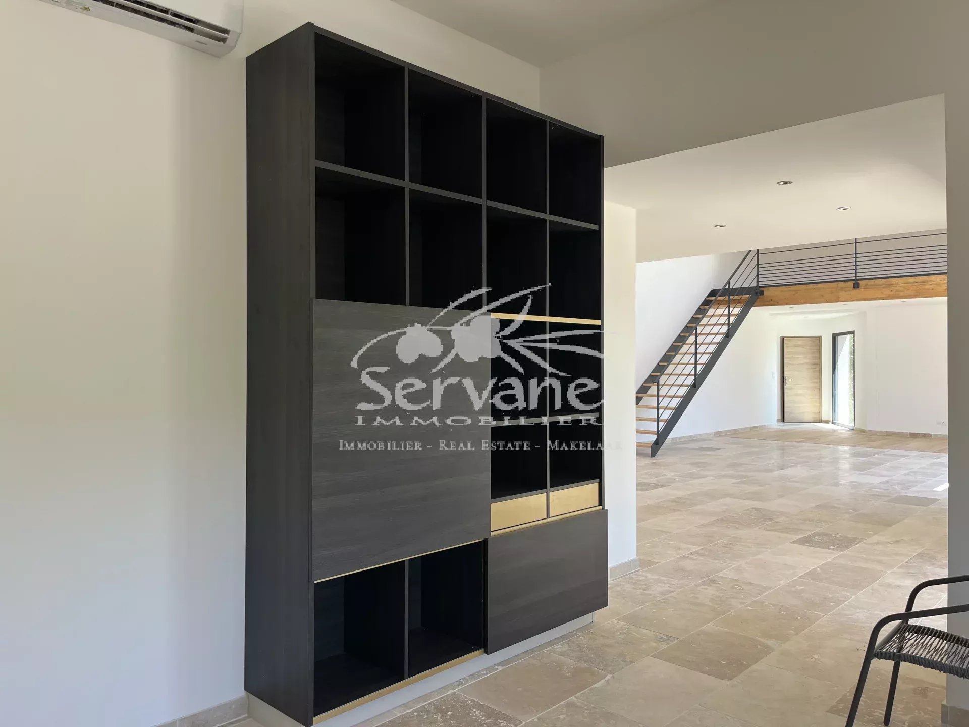 SUPERBE VILLA CONTEMPORAINE NEUVE COTIGNAC T4