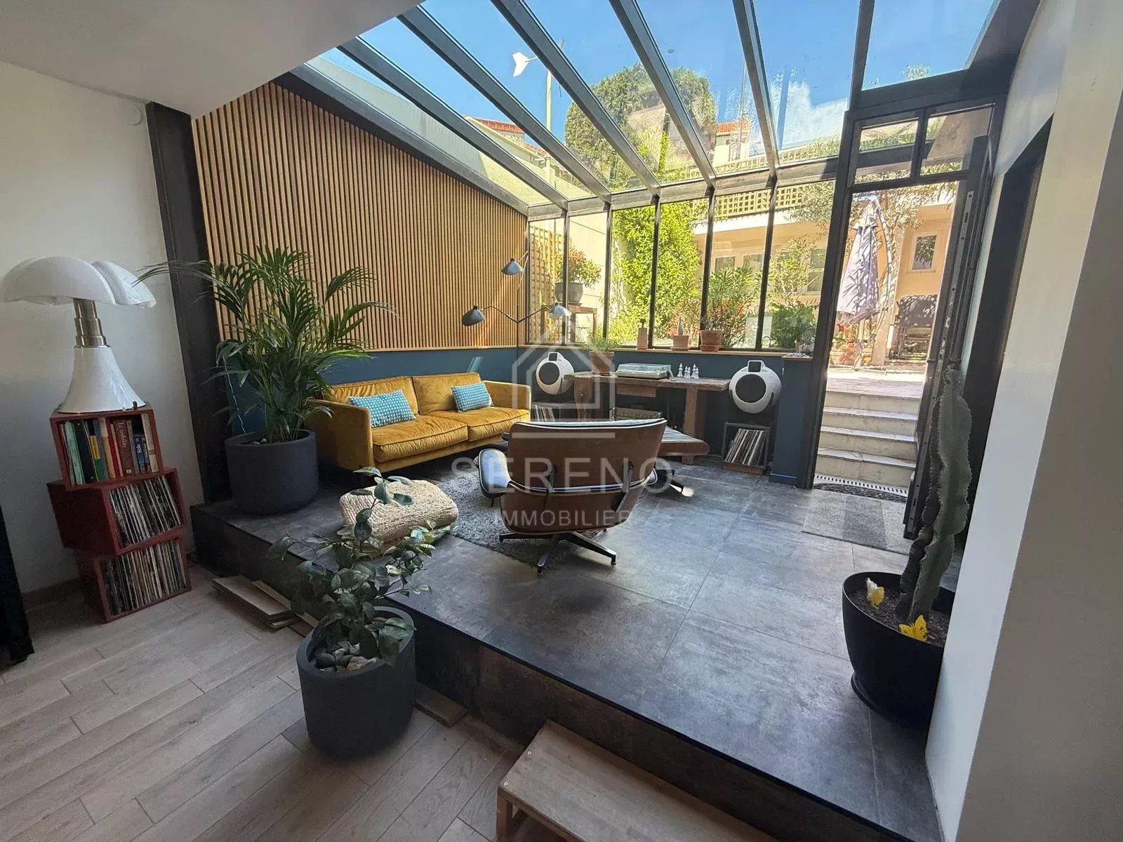 Agence immobilière de 