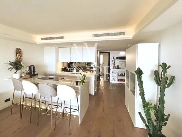 Luxury Sea View Apartment in Le Cannet | Panoramic Cannes Bay Vista — photo 5