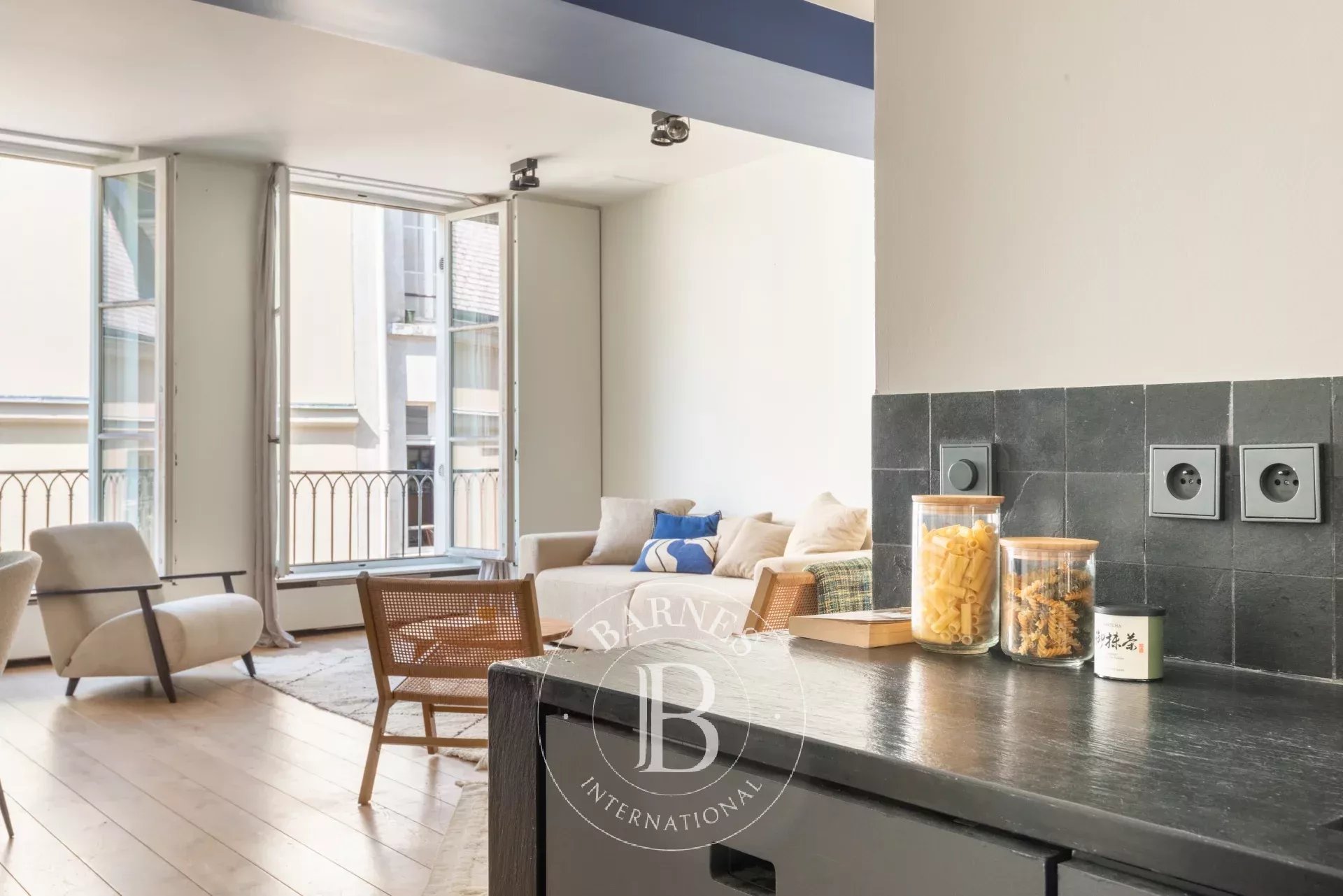 Daire Paris 3ème - picture 12