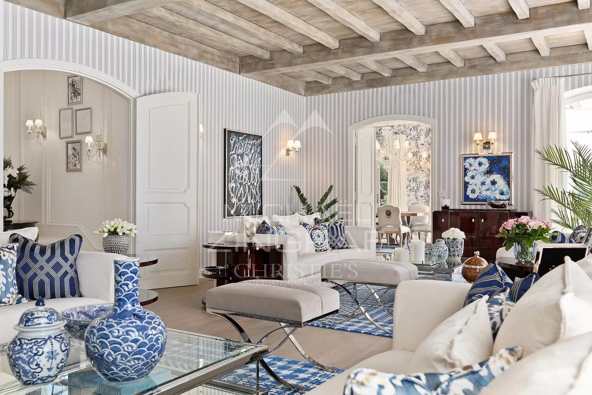 8 Bedroom Villa/Townhouse's Image 9