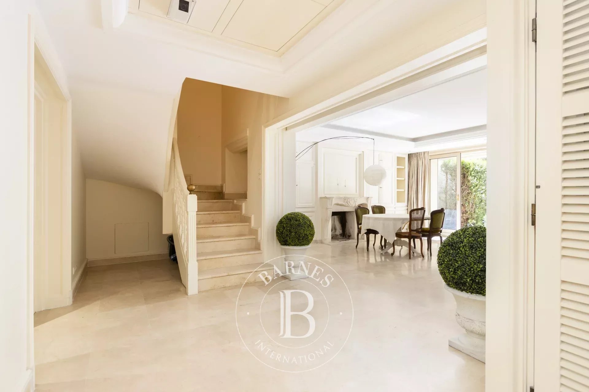 Apartment Neuilly-sur-Seine  -  ref 86895853 (picture 3)