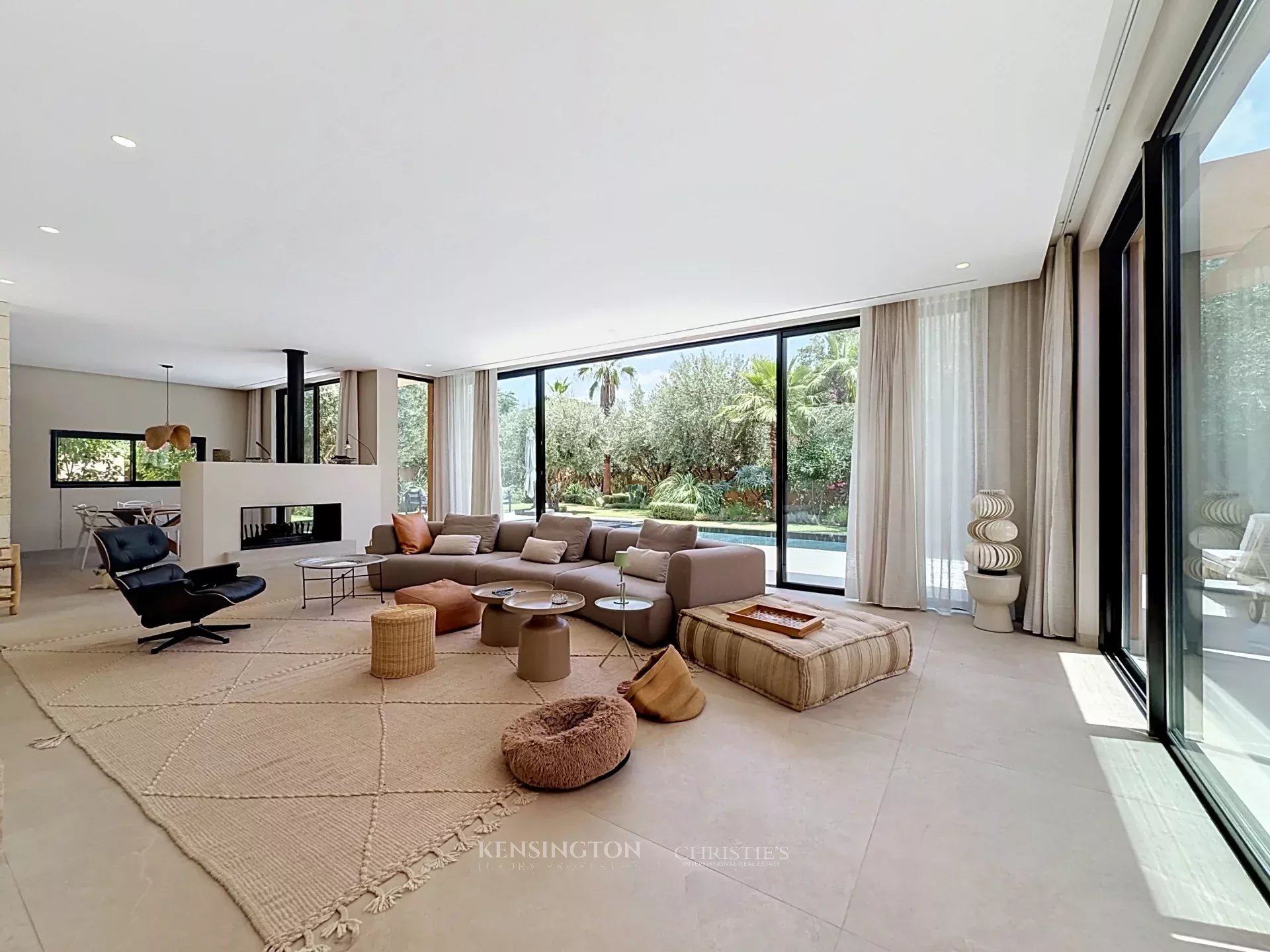 3 Bedroom Villa/Townhouse's Image 6