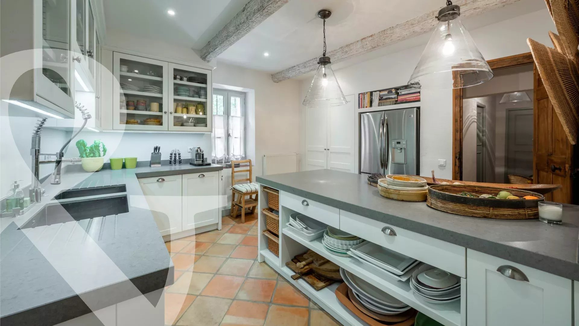 NOBLESSE ET ELEGANCE