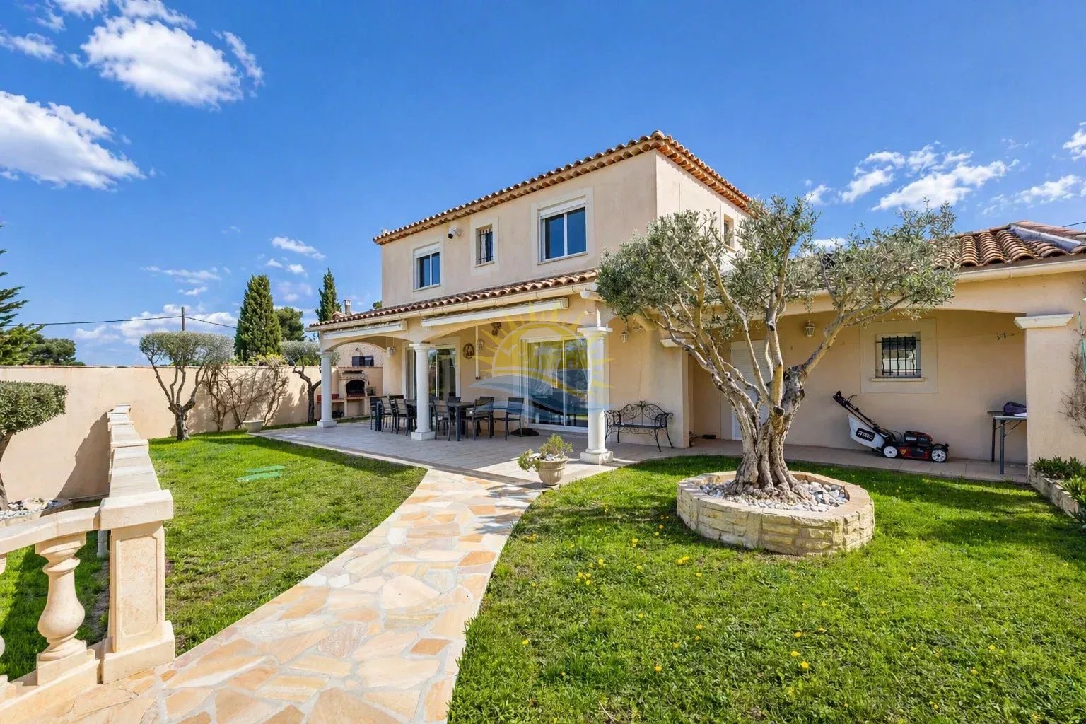 Agence immobilière de 
