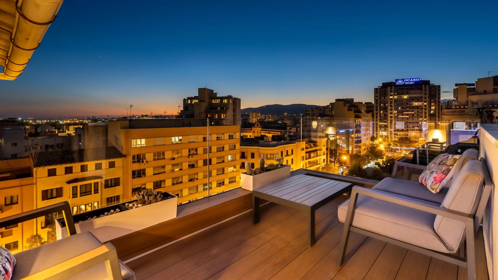 New Duplex Penthouse with Sea Views