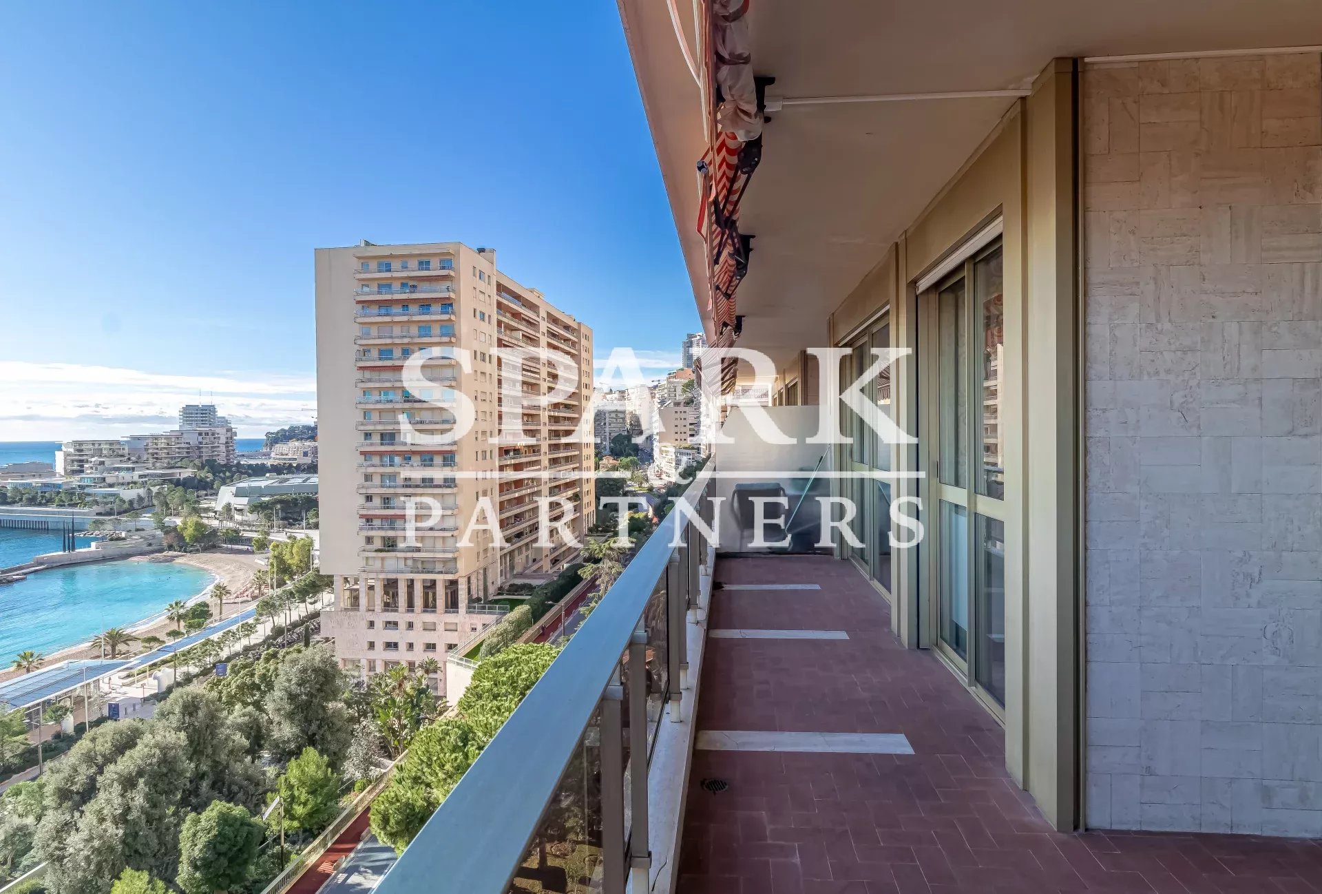 Spacious 2-room apartment convertible into 3 rooms