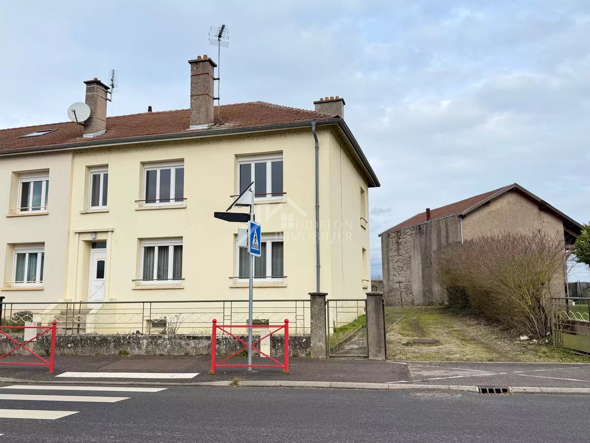 Agence immobilière de 