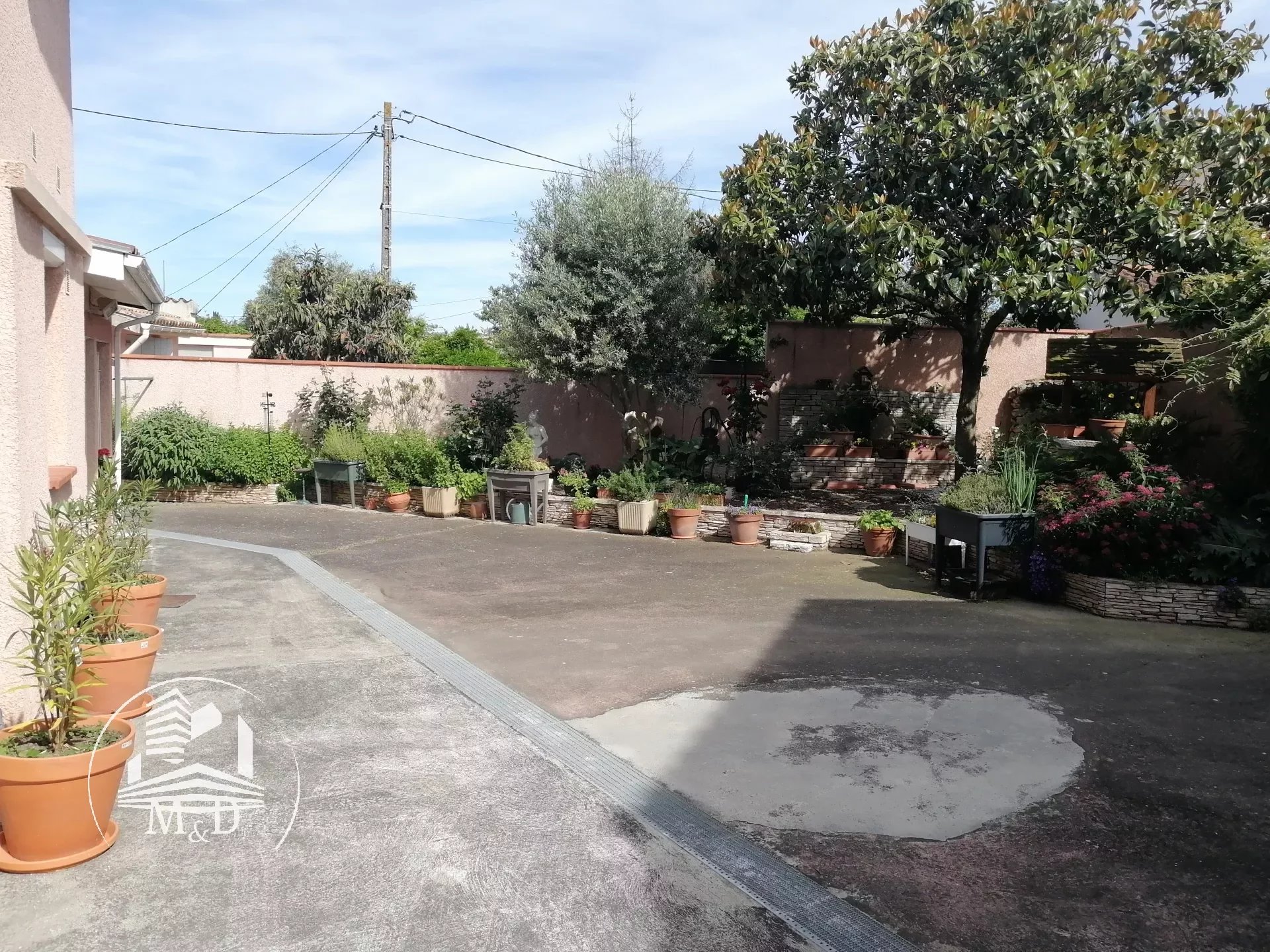 Agence immobilière de 