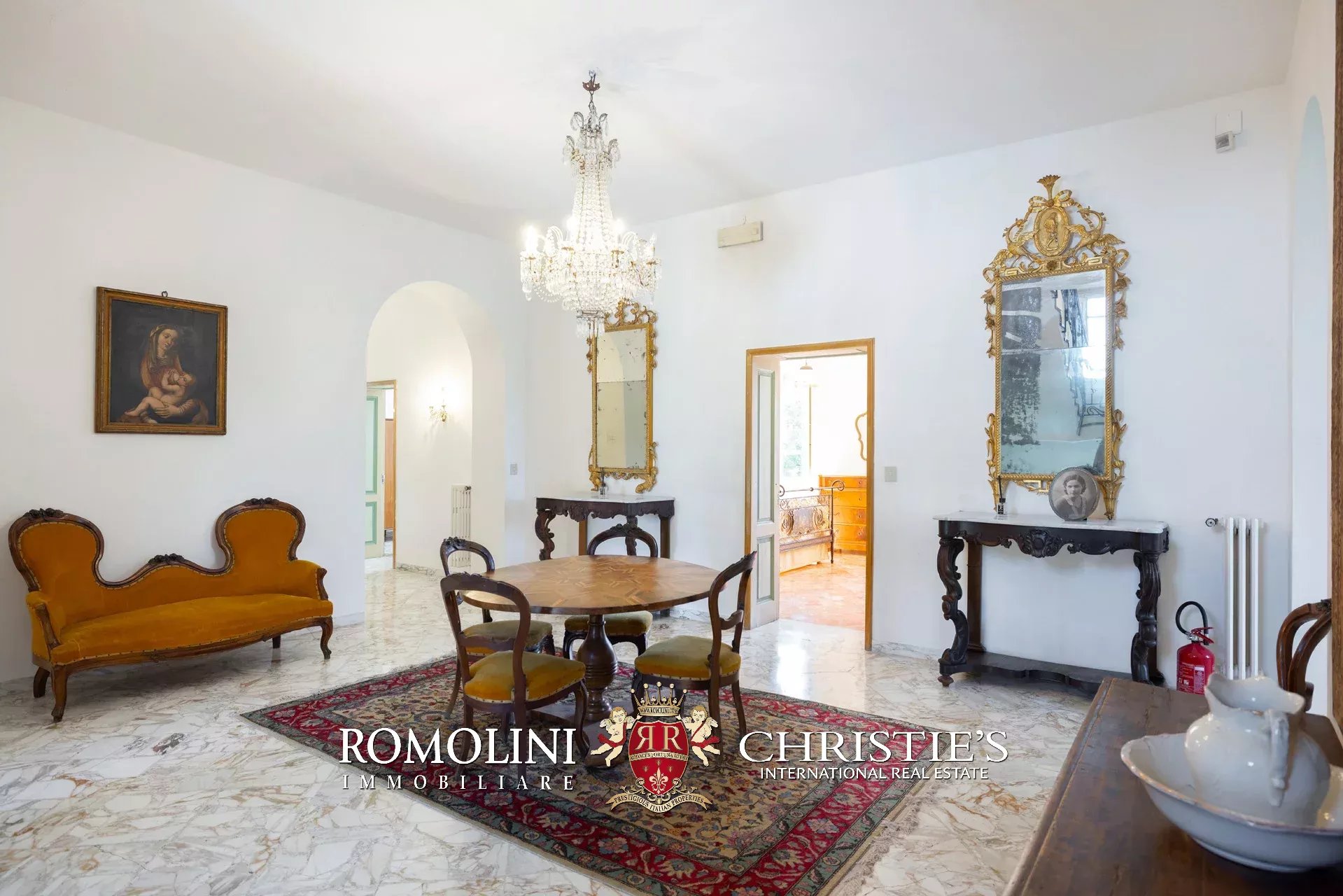 11 Bedroom Villa/Townhouse's Image 48