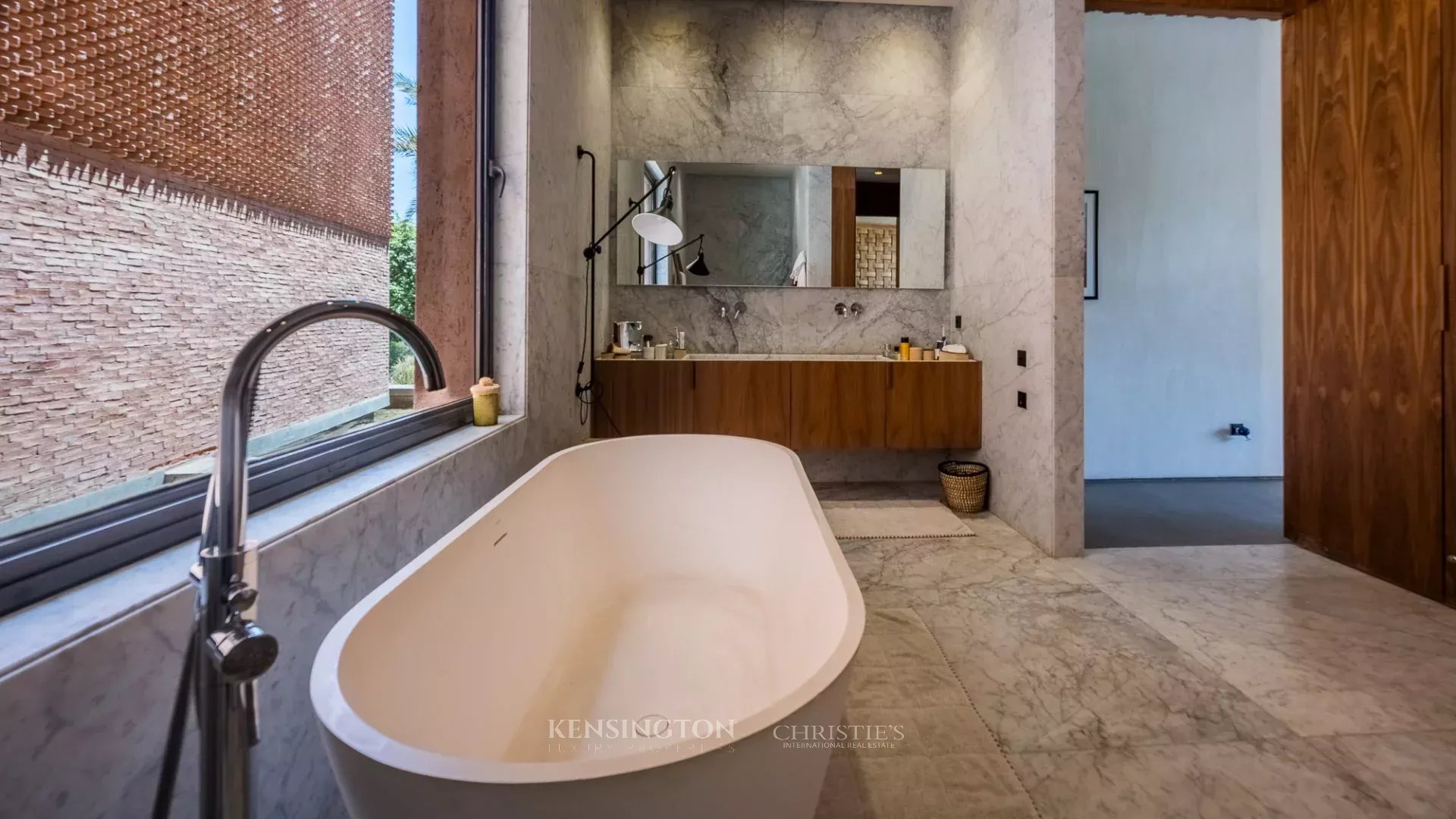 5 Bedroom Villa/Townhouse's Image 61