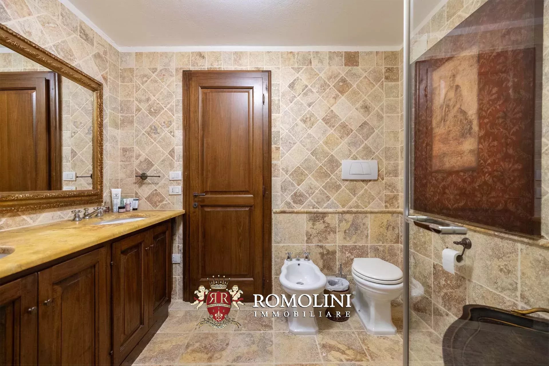 37 Bedroom Villa/Townhouse's Image 197