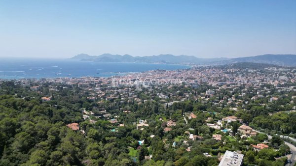 VILLA FOR SALE - CANNES CALIFORNIE WITH SEA VIEW — photo 2