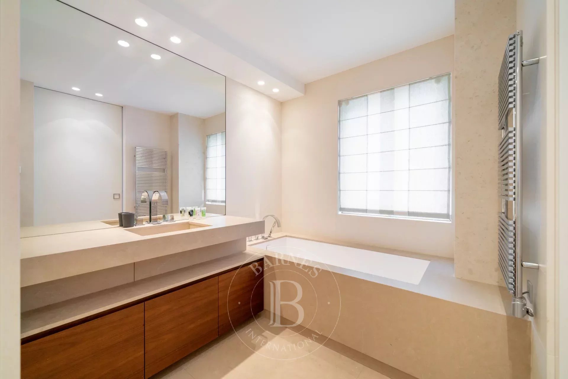 CO-EXCLUSIVITY - CANNES CROISETTE - 6-ROOM APARTMENT - MODERN - PANORAMIC SEA VIEW - picture 16