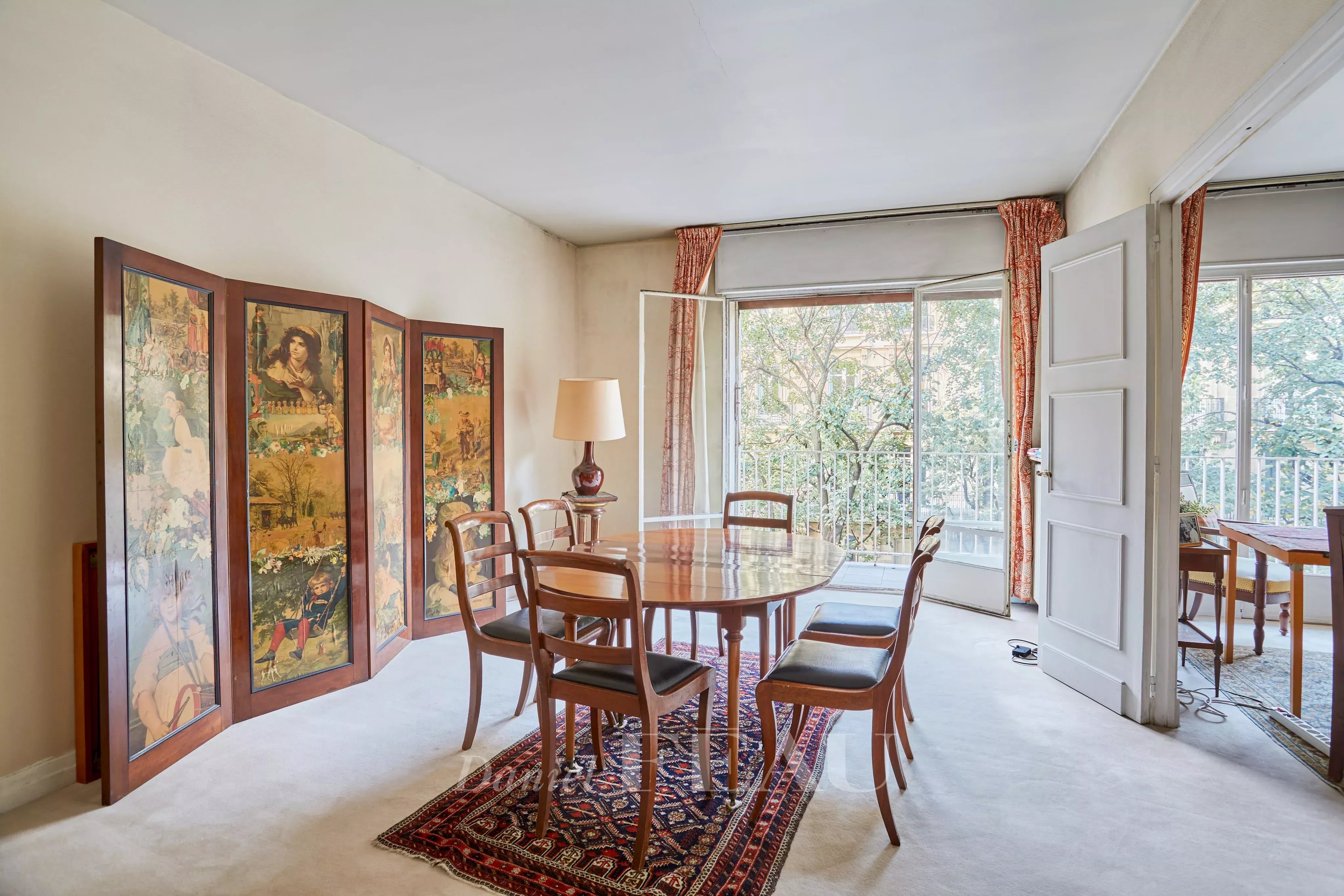 Sale Apartment Paris 16th
