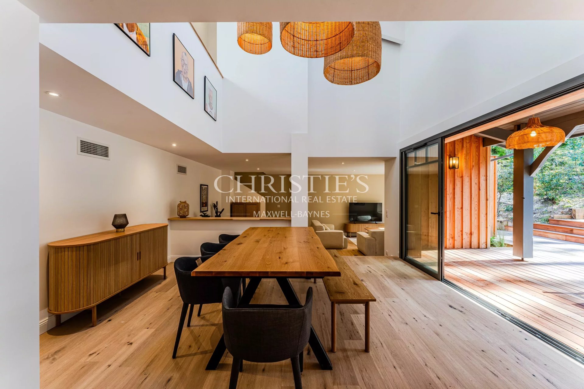 4 Bedroom Villa/Townhouse's Image 4