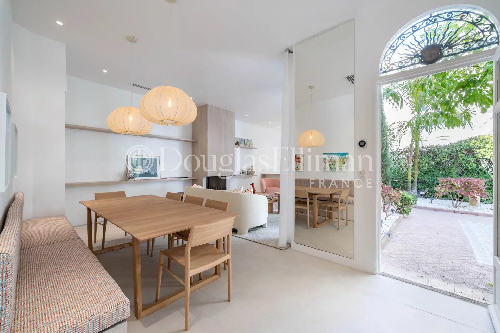 CANNES CENTRE – Charmante maison de ville rénovée - Image nᵒ3