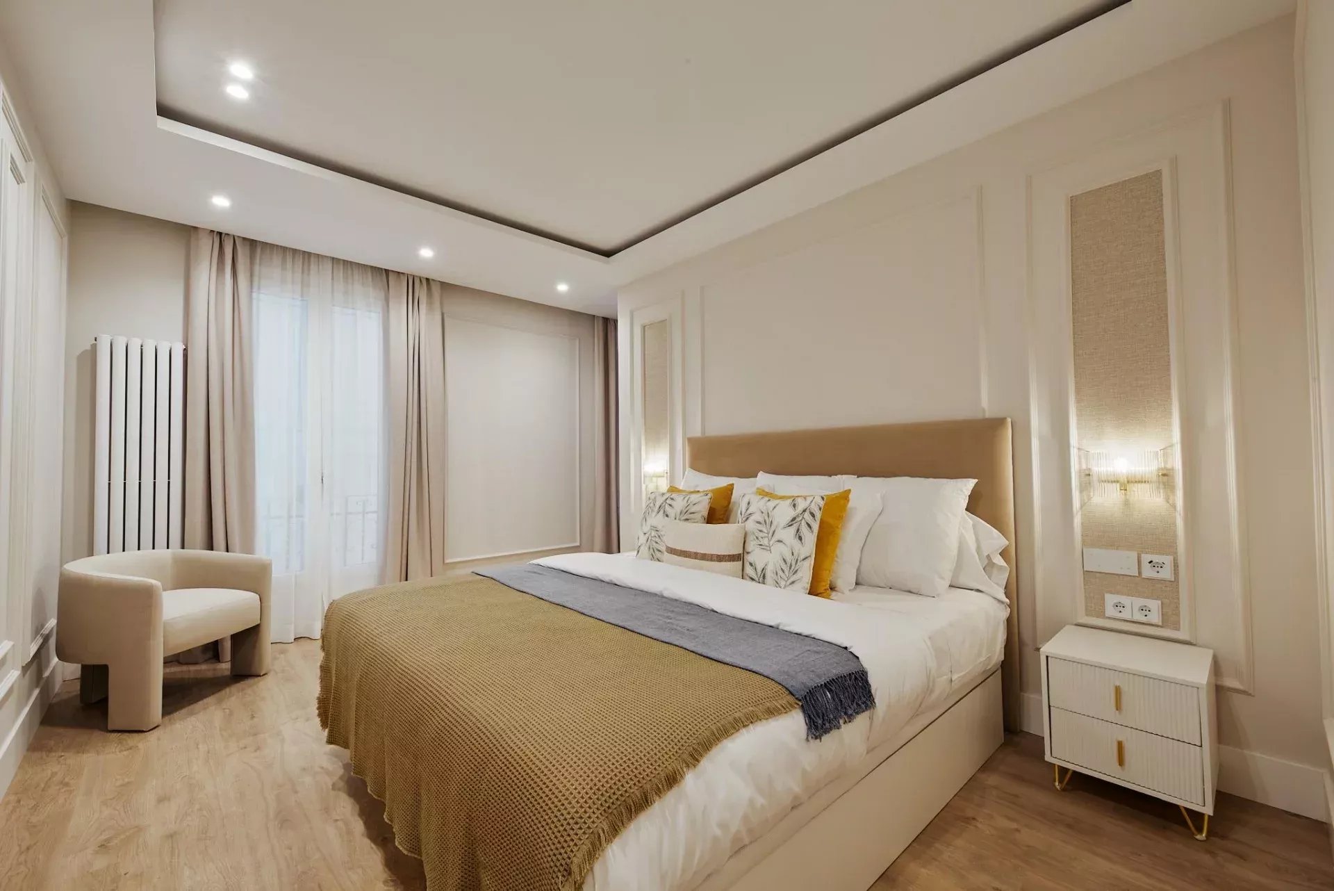 Exclusive, newly renovated apartment on Calle Goya, Salamanca district - picture 9