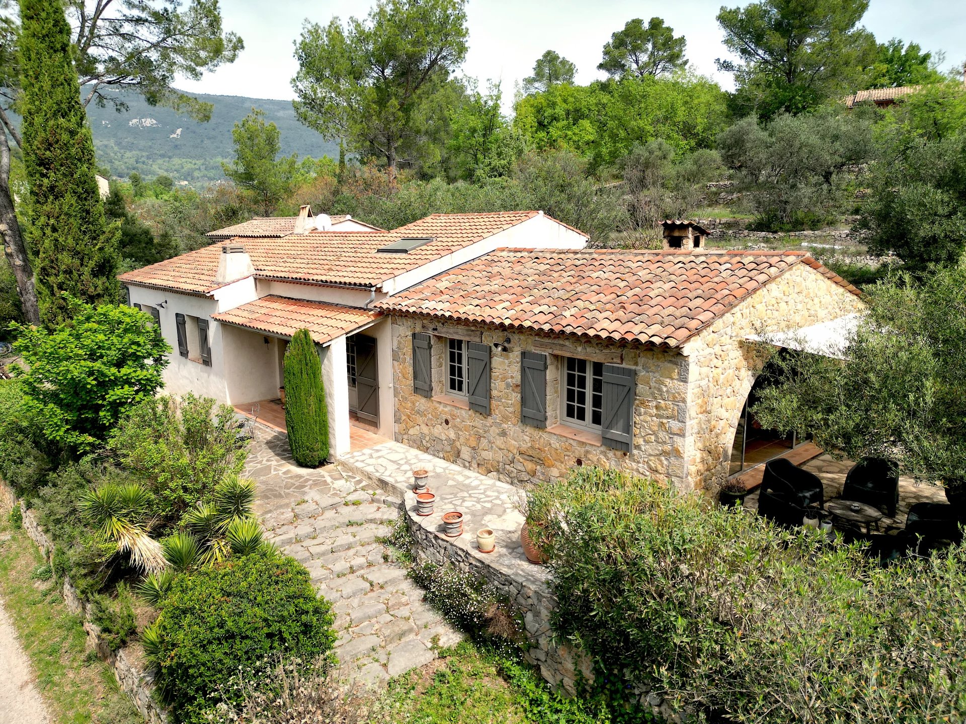 Beautiful villa with swimming pool in a peaceful setting - Seillans