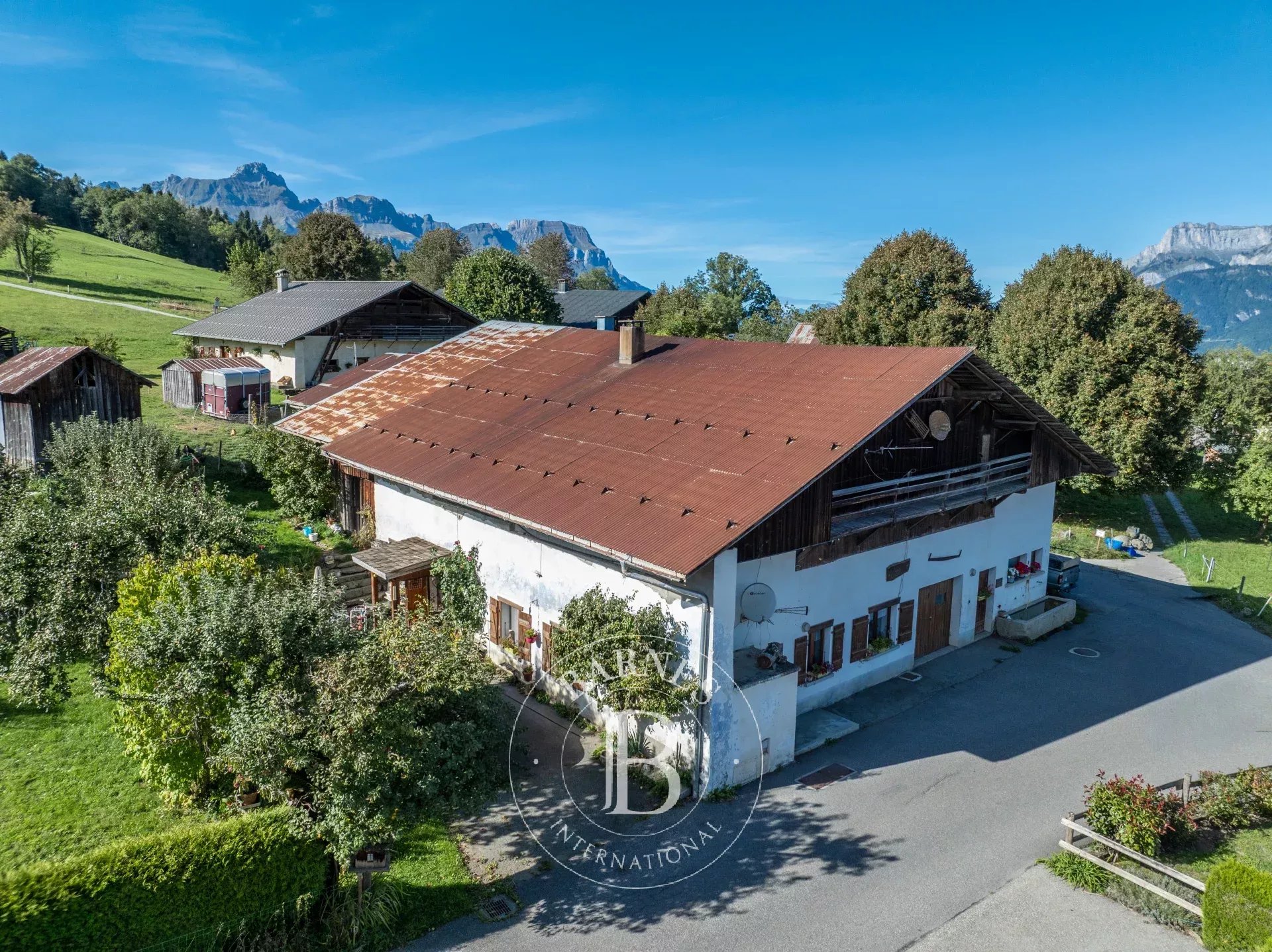 Ферма Demi-Quartier - picture 1