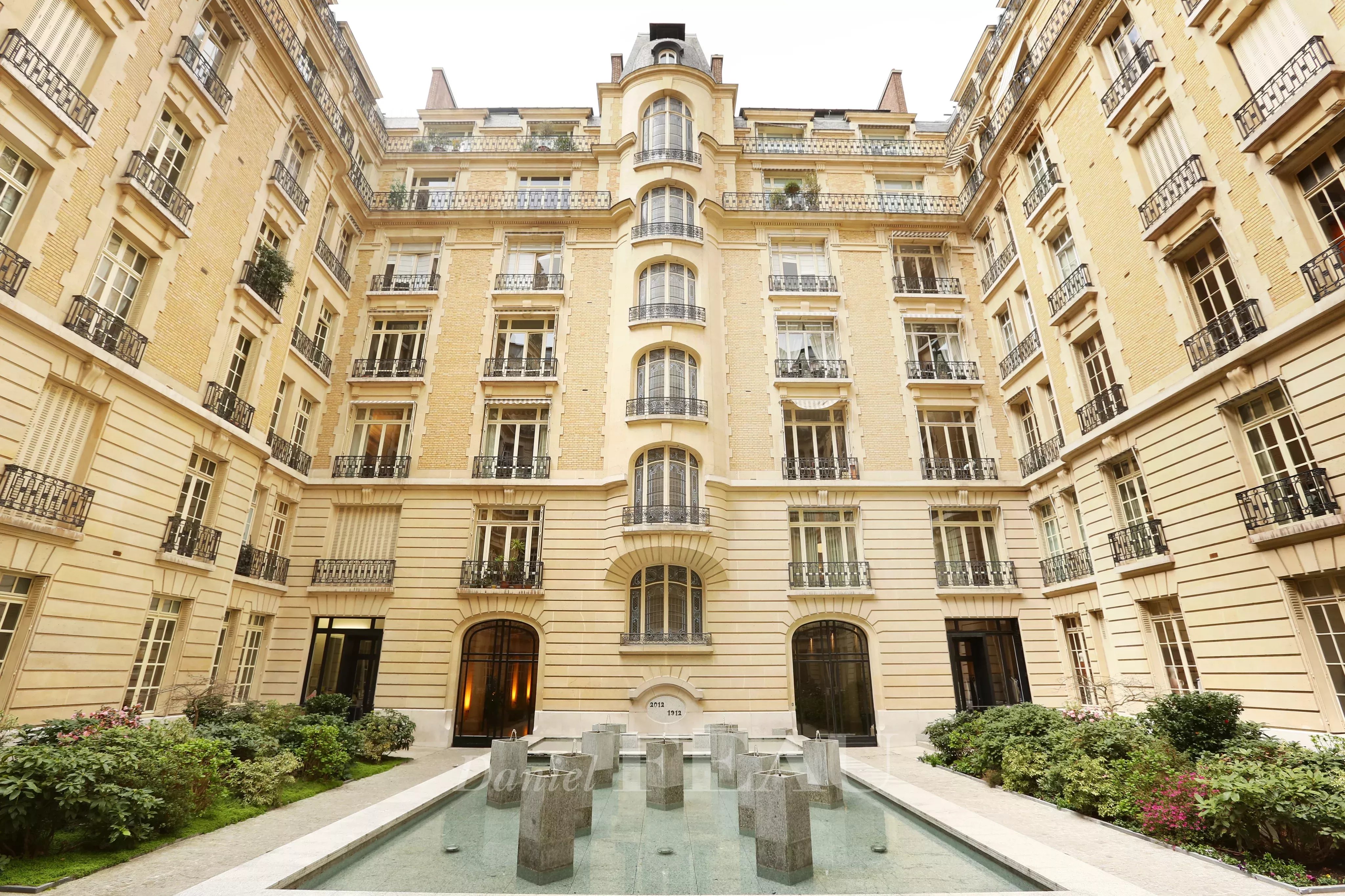 Rental Apartment Paris 16th