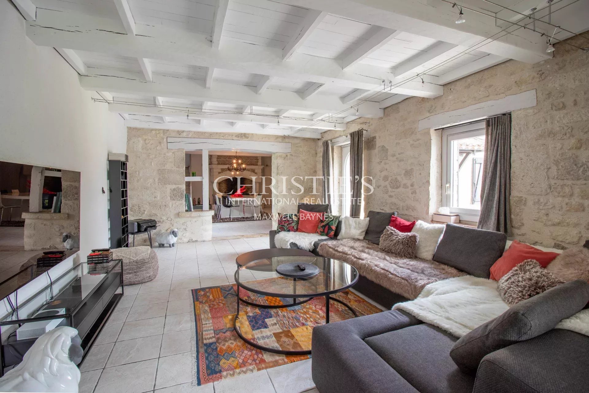 9 Bedroom Villa/Townhouse's Image 6