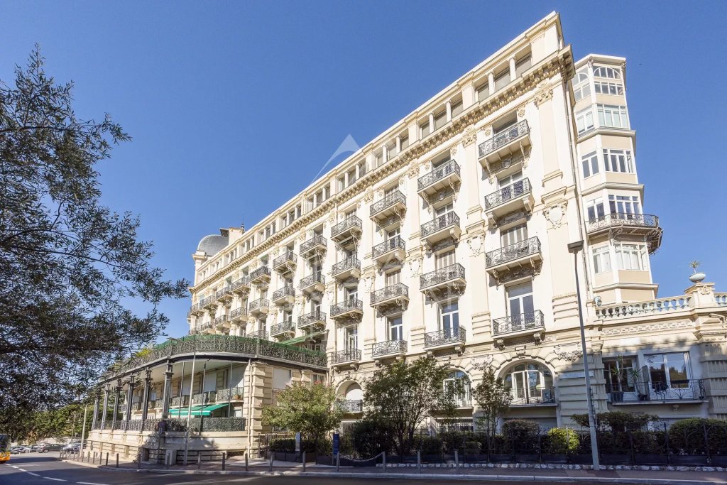 Commercial Space for sale in Nice — Prestigious Le Régina Commercial Estate in Nice | Legacy Investment
