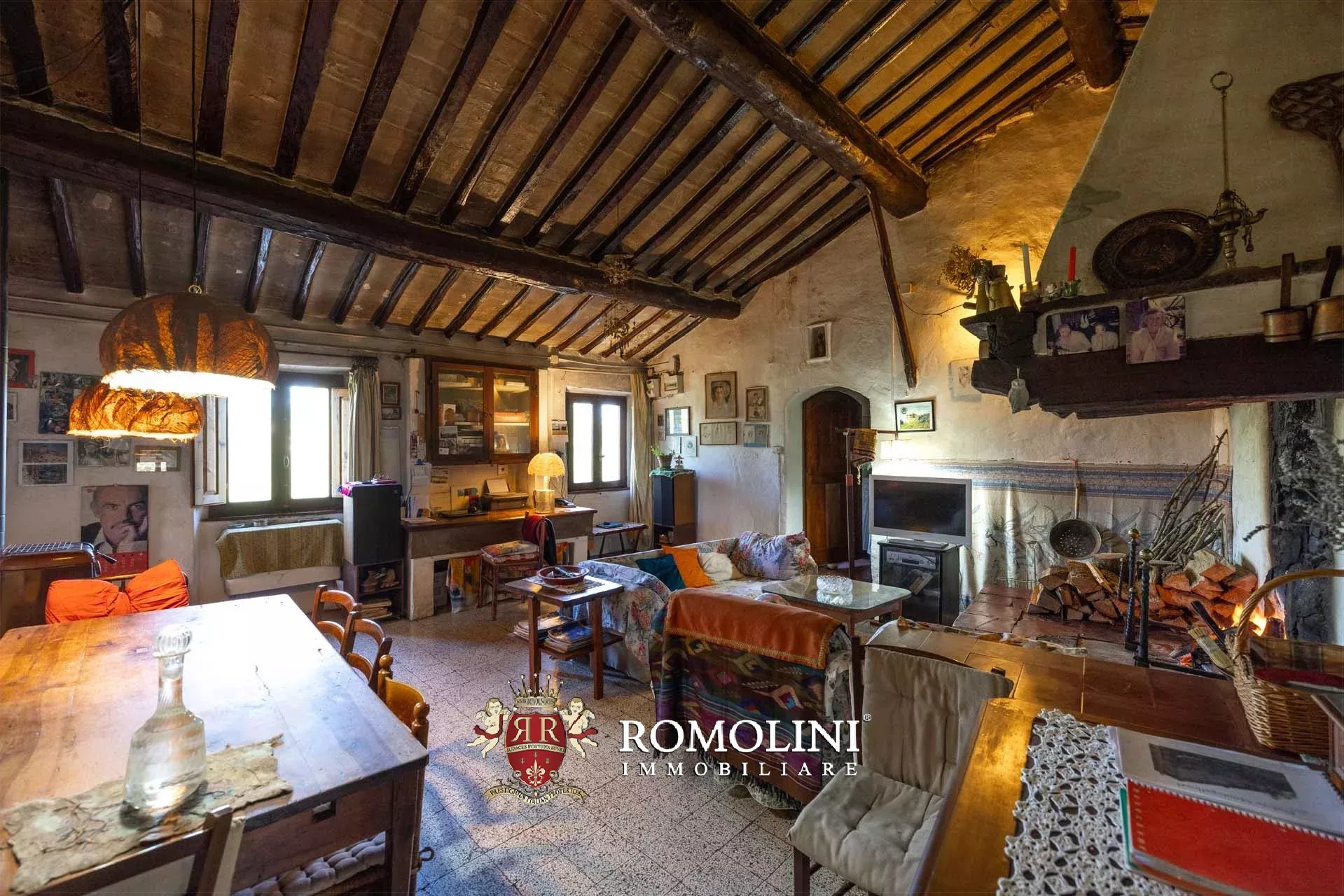 6 Bedroom Villa/Townhouse's Image 24