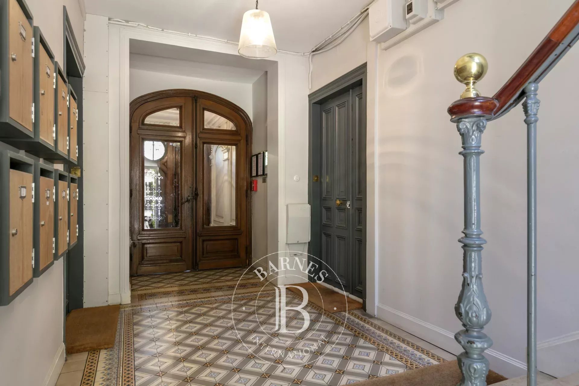 Daire Vanves - picture 10